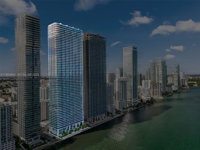 Building Photo - 700 NE 24th St