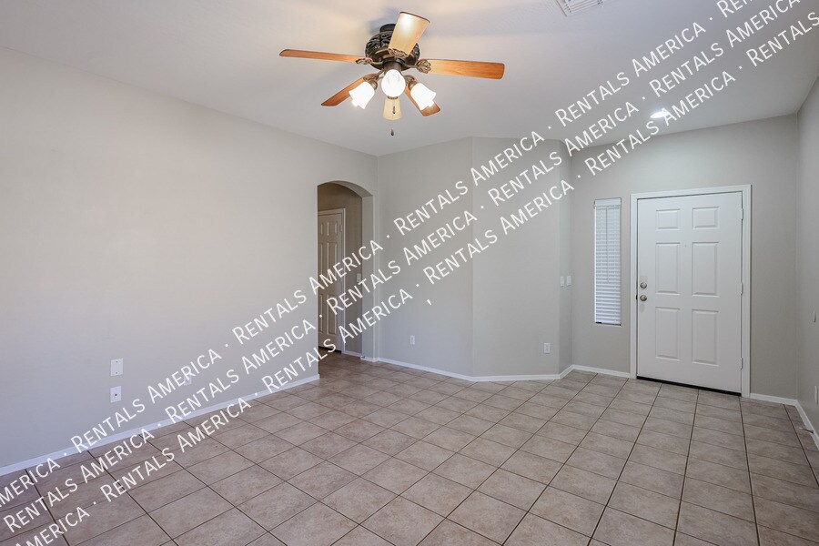 Building Photo - 16926 W Nottingham Way