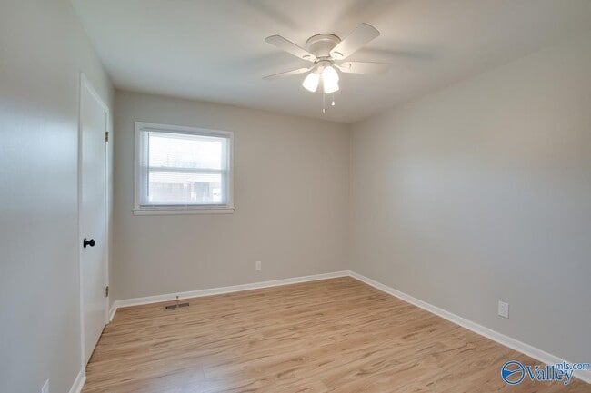 Building Photo - 803 Mead Rd NE