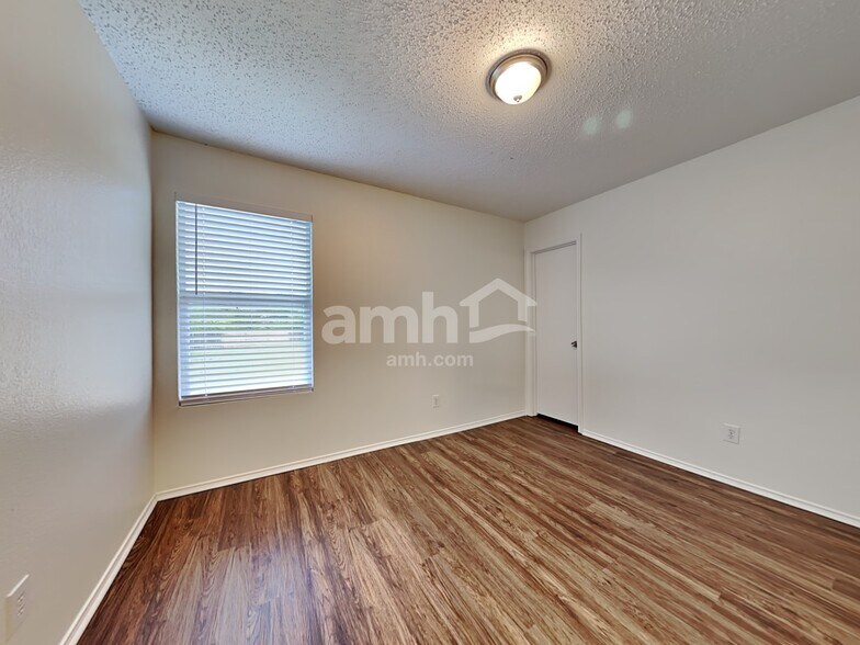 Building Photo - 6616 Waterhill Ln