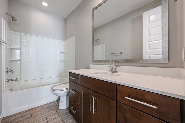 Building Photo - Available August 7th! Gated Community 4 Bedroom 3 Bathroom Home!