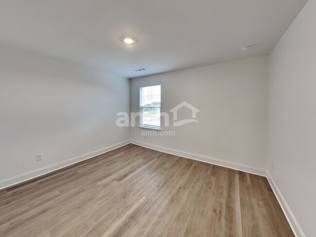 Building Photo - 238 Marin Dr