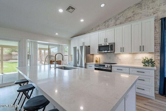 Building Photo - 15026 S 28th St