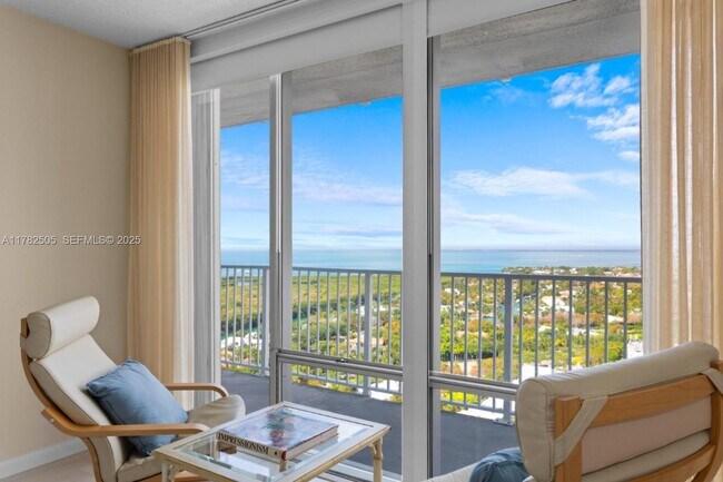 Building Photo - 881 Ocean Dr