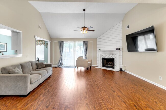 Building Photo - 307 Coffee Bluff Villa Rd