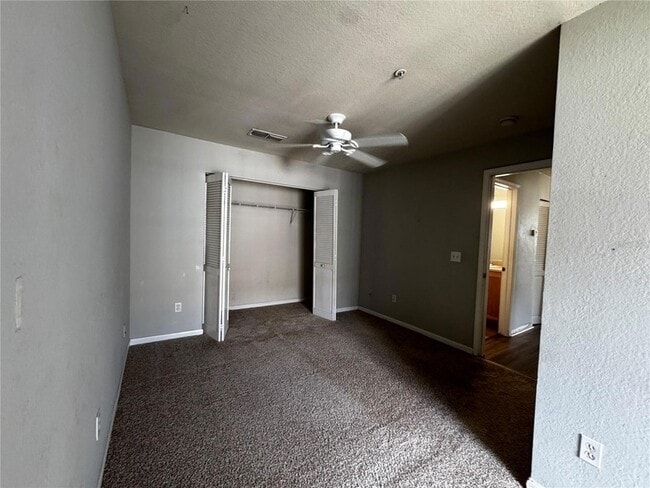 Building Photo - 9141 Lee Vista Blvd