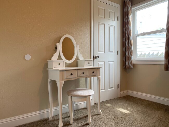 Make up station in 2nd bedroom - 5842 Belleau Wood Ln