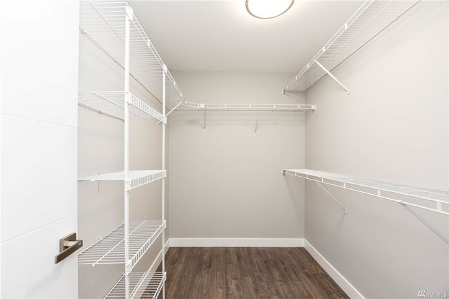 Building Photo - Remodeled Home in Mukilteo!