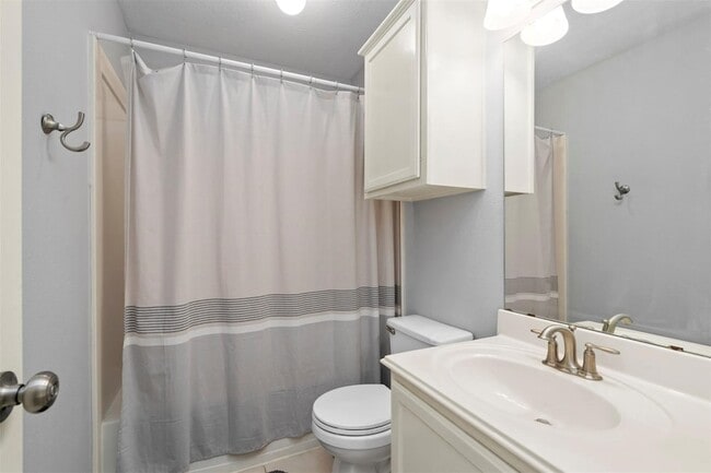 Building Photo - 4818 Rachelle Ct