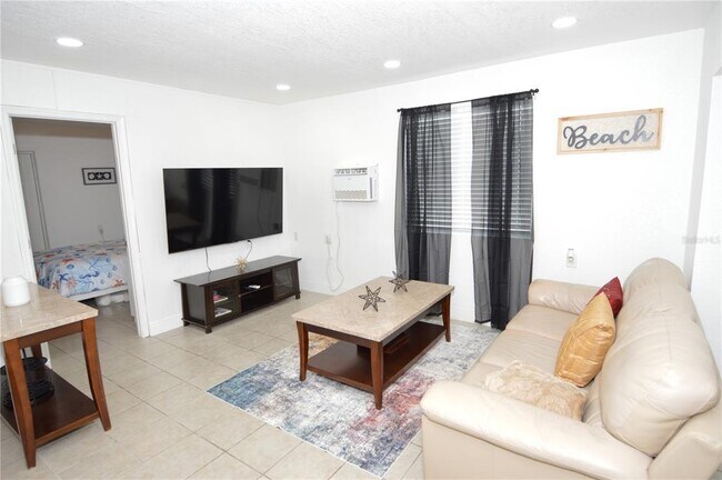 Building Photo - 156 146th Ave