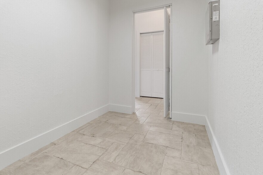 Building Photo - 11918 Quail Ridge Dr