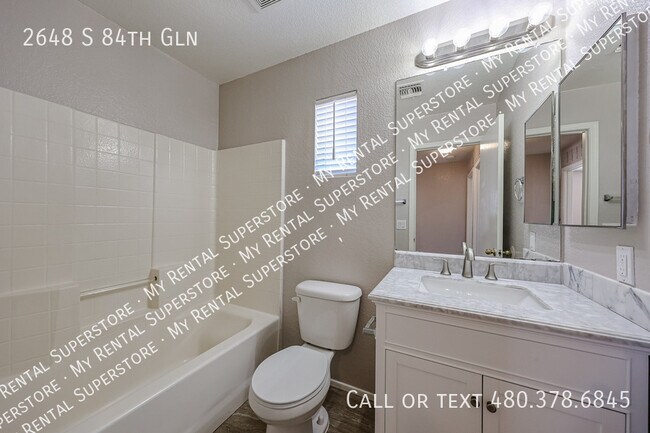 Building Photo - 2648 S 84th Gln