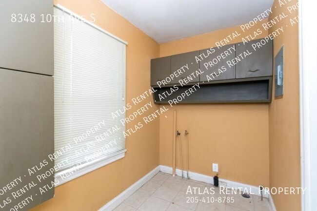 Building Photo - 8348 10th Ave S