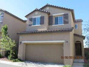 Building Photo - 3 Bedroom, 2.5 Bath Two Story Home Located...