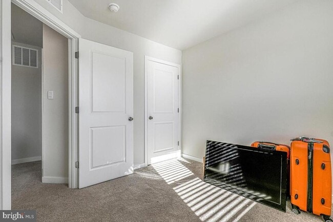 Building Photo - 313 Soft Rush Ln