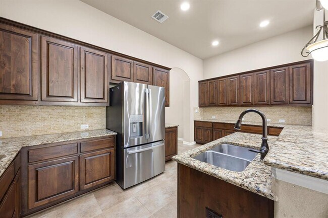 Building Photo - 14308 Senia Bend