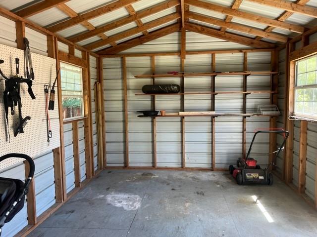 Building Photo - 1401 Regency Oaks Dr