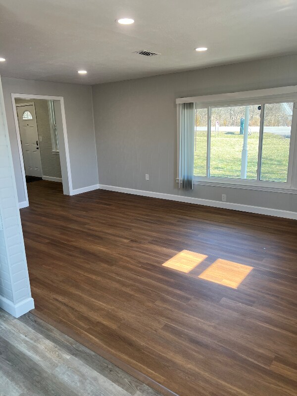 Building Photo - 1525 Trebein Rd