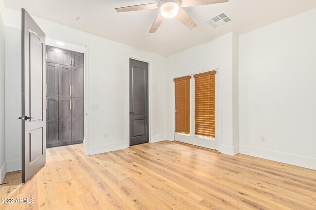 Building Photo - 3469 S Eucalyptus Pl