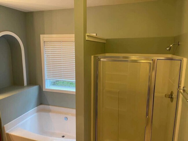 Building Photo - 1132 Gather Dr