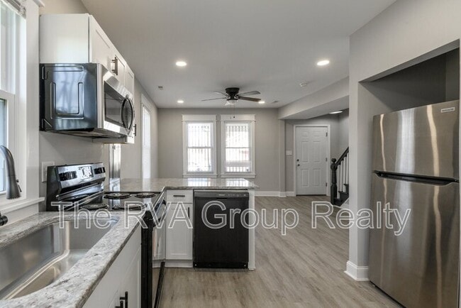 Building Photo - 1808 Mansion Ave