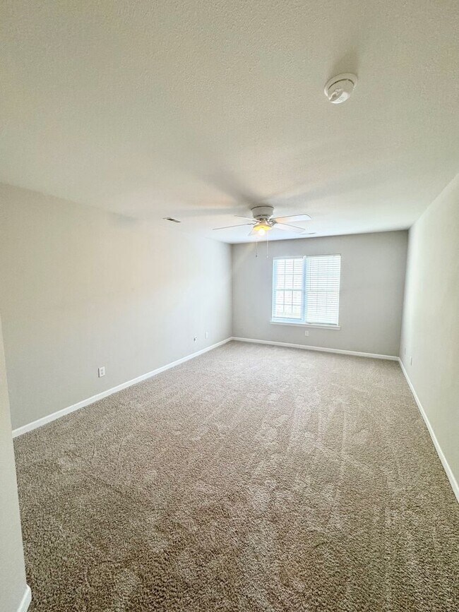 Building Photo - 9413 Thatcher Hall Ct