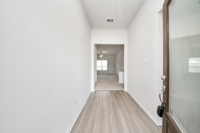 Building Photo - 3113 Foresail Ln