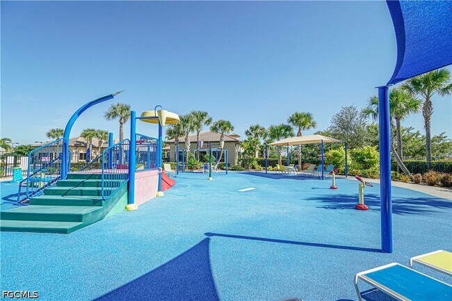 Building Photo - 10535 Carolina Willow Dr