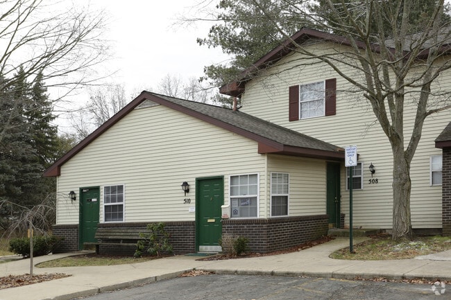 Building Photo - Bridgeport Apartments