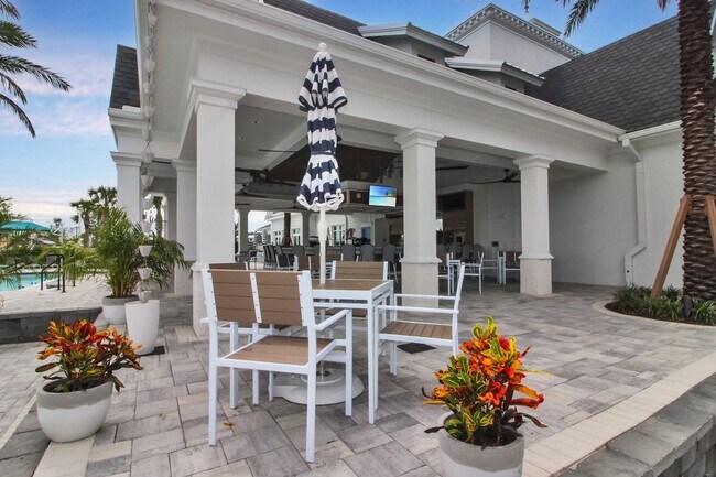 Building Photo - Palmera at Wellen Park Annual Townhouse for Rent