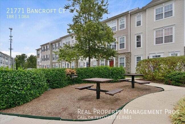 Building Photo - 21771 Bancroft Ct
