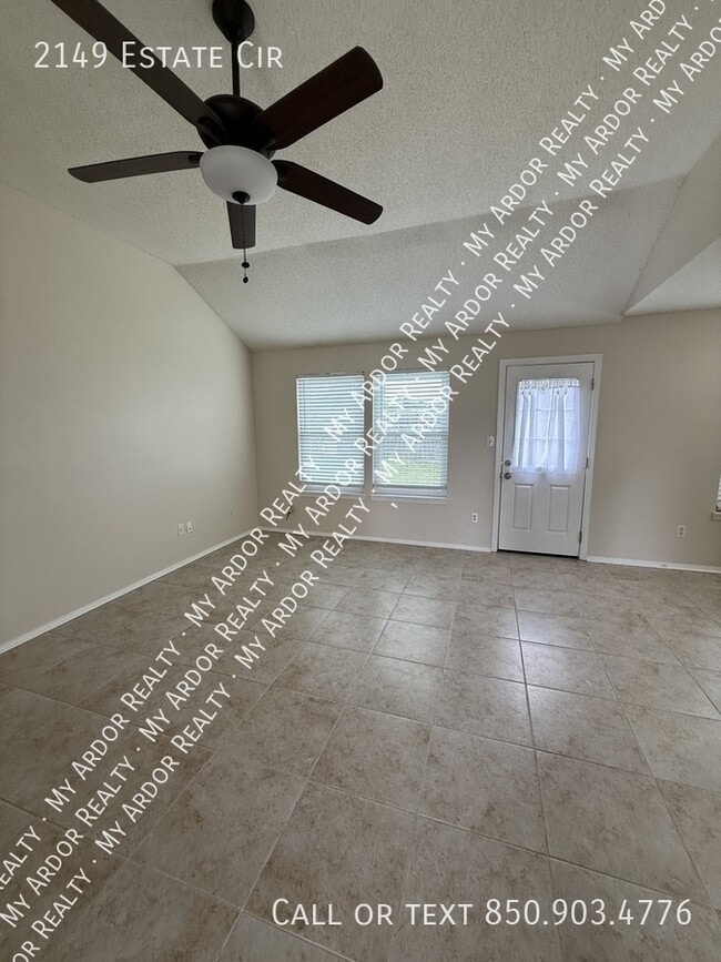 Building Photo - 2149 Estate Cir