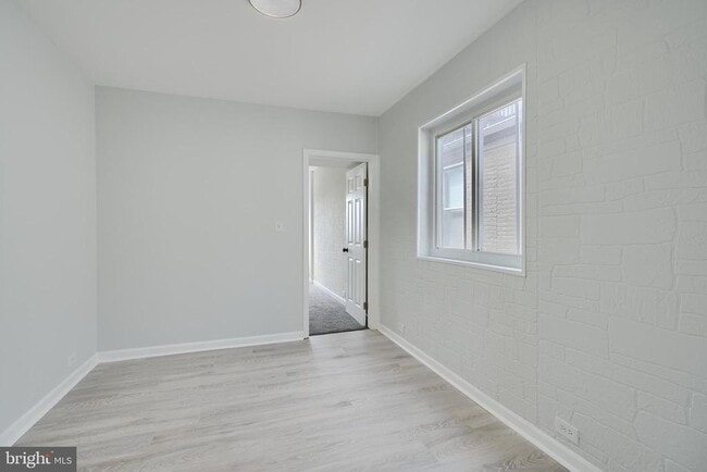 Building Photo - 2229 Gough St