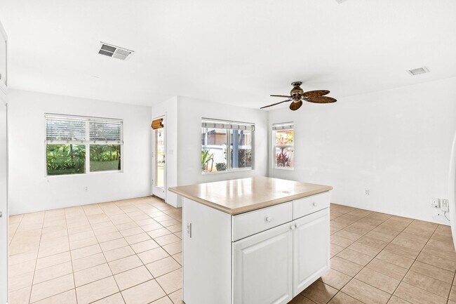 Building Photo - 91-1130 Kaileolea Drive