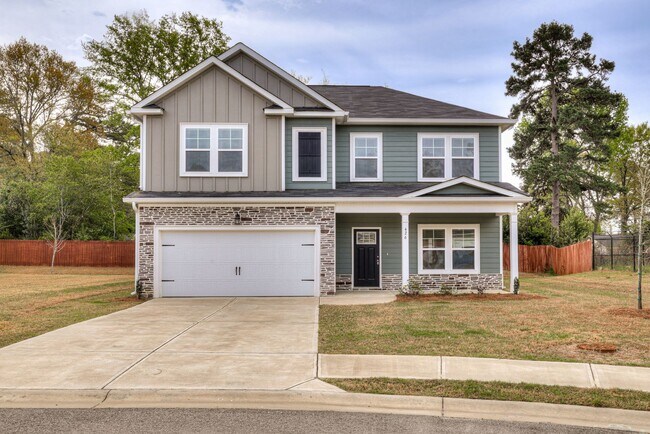 Building Photo - COMING SOON!  Comfort AND sophistication in Martinez, GA