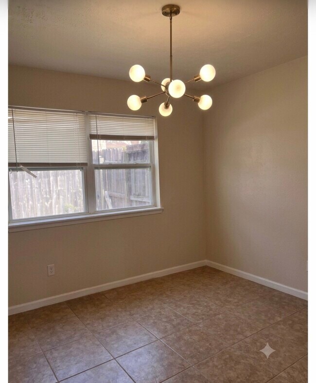 Building Photo - 12413 Wellington Park Dr