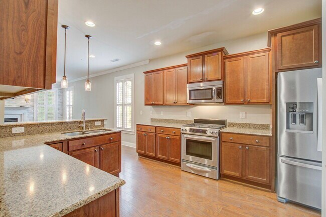 Building Photo - 1811 Luna Ct