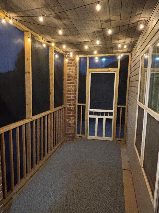 Building Photo - 7013 Eagles Landing