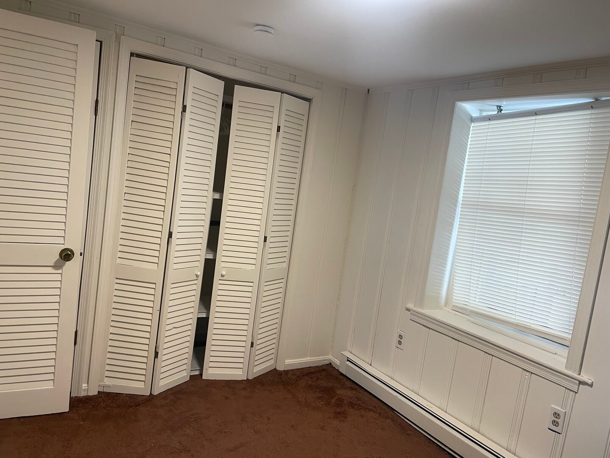 Building Photo - 32 1/2 8th St NE