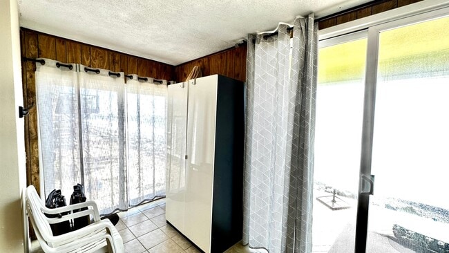 Building Photo - South Oceanside-Oceanfront Studio! Unfurnished with AC