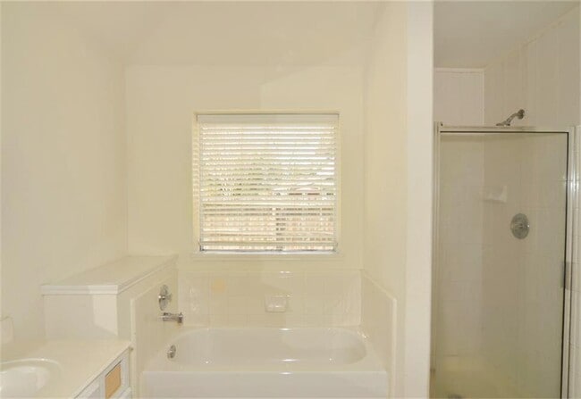Building Photo - 11514 Sagecreek Dr