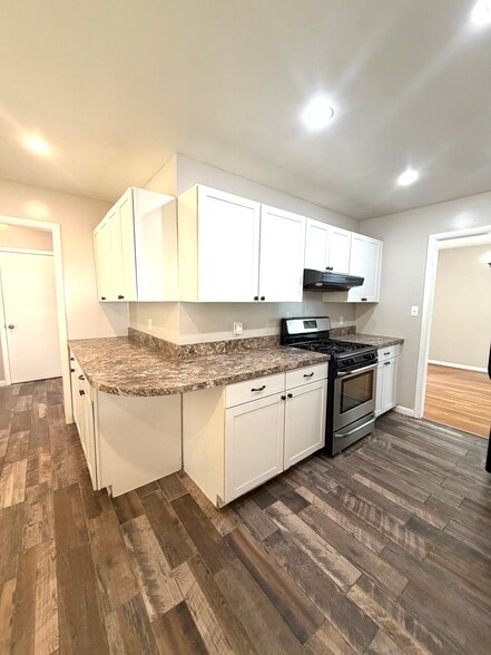 Building Photo - 5412 Amberwood Ln