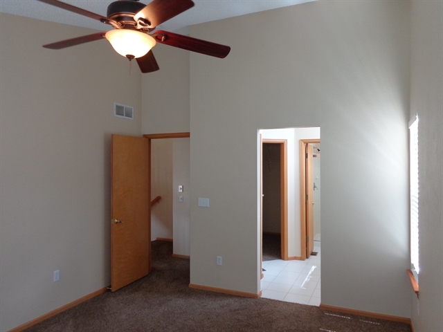 Building Photo - 11077 Needles Ct