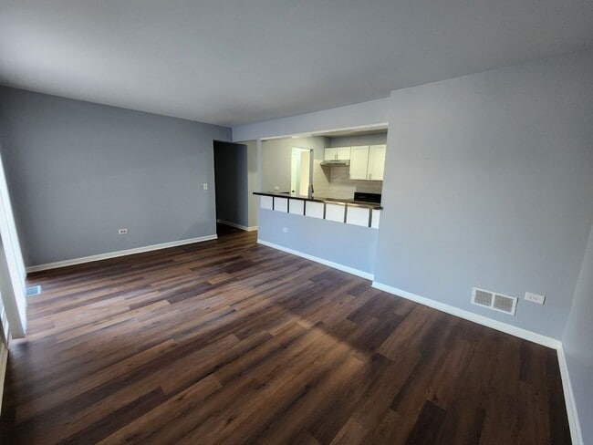 Building Photo - 1221 Calico Ave