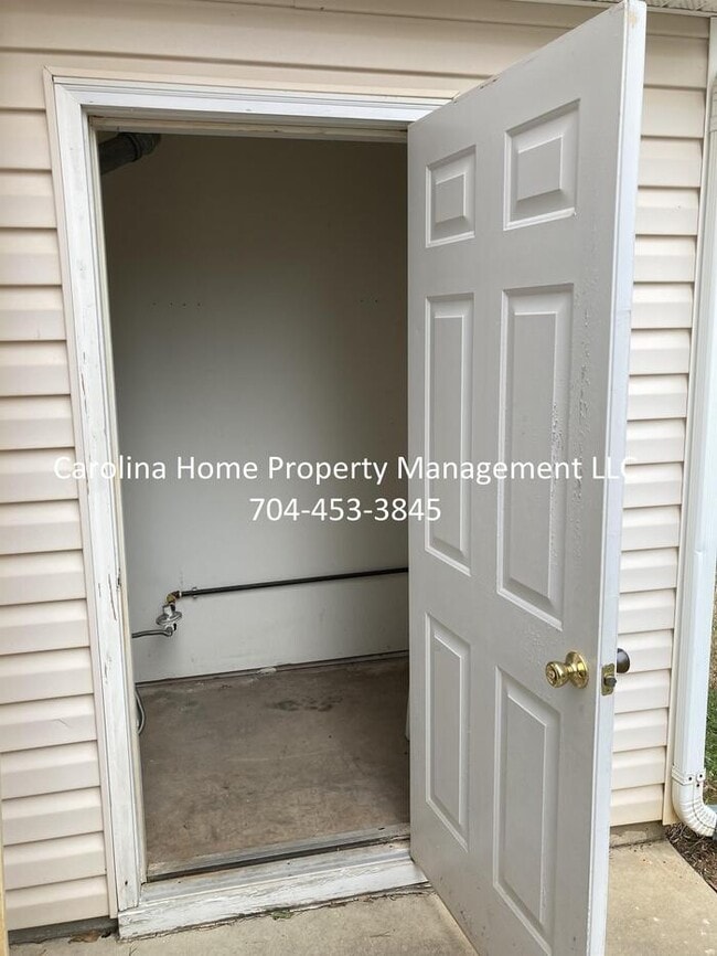 Building Photo - 7487 Pilot Cove Ct