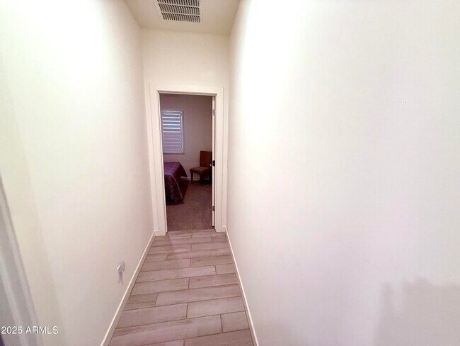 Building Photo - 35377 W Santa Monica Ave