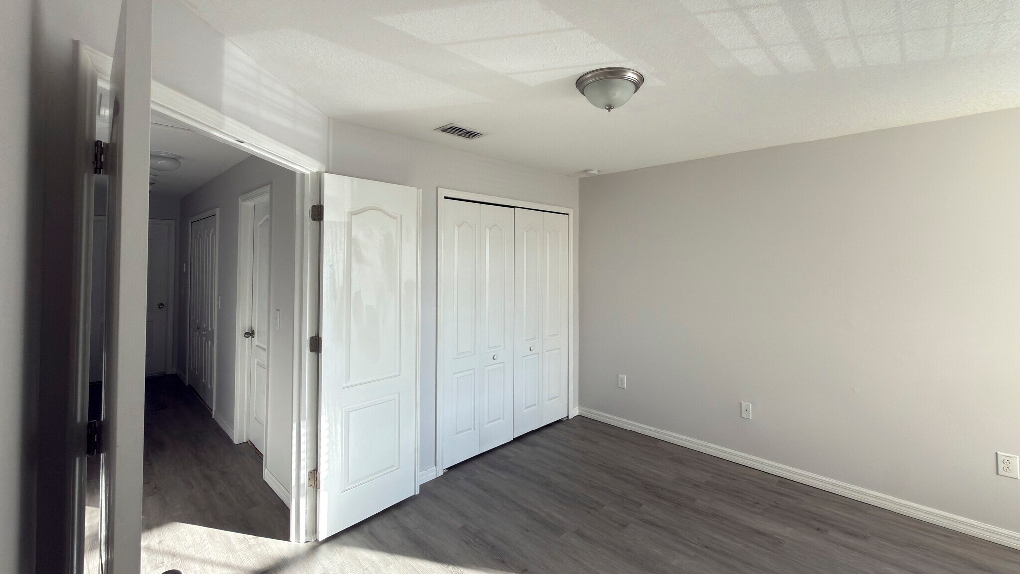 Building Photo - 4046 Mountain Chestnut Way