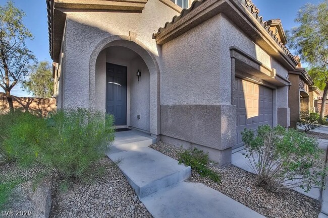 Building Photo - 10582 El Cerrito Chico St