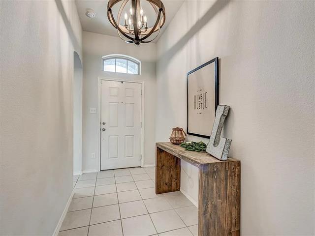 Building Photo - 9109 Gln Mls Trl