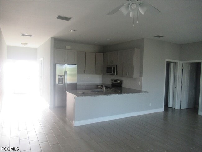 Building Photo - 4202 NW 32nd Ln